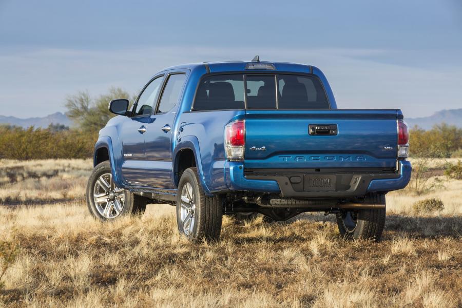  Toyota Tacoma Limited Double Cab 2015 года  (фото 3 из 57)